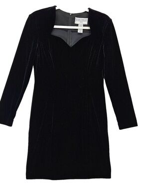 Women's Vintage Jessica Howard Black Velvet Sweetheart Dress  Size 8 S/M